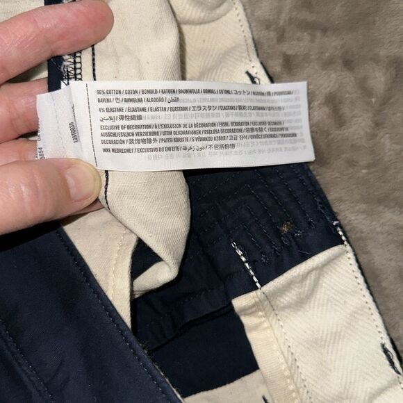 Abercrombie & Fitch 31 x 11” Inseam Navy Cotton Stretch Shorts - Picture 9 of 10